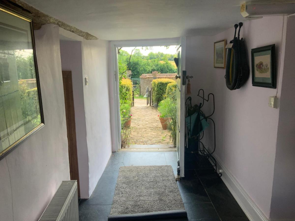 Higher Biddacott Farm Chittlehampton Exterior foto